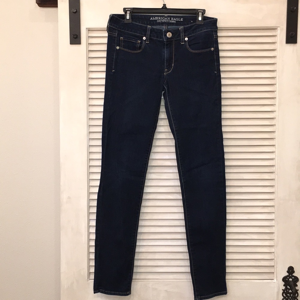 American Eagle Outfitters dark wash jeans